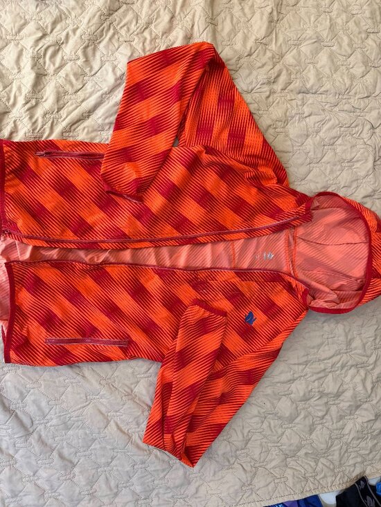 Rabbit Jackets & Blazers - Small womens rabbit windbreaker with hood